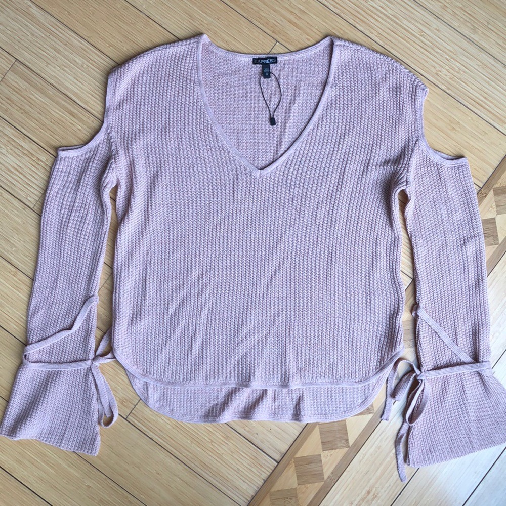 Cold-shoulder spring sweater - Express